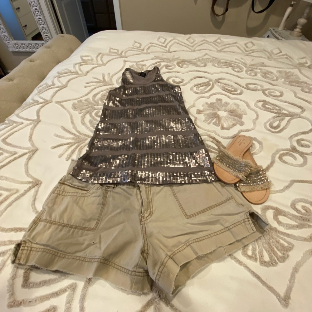Grey Tank Top - Picture 3 of 6